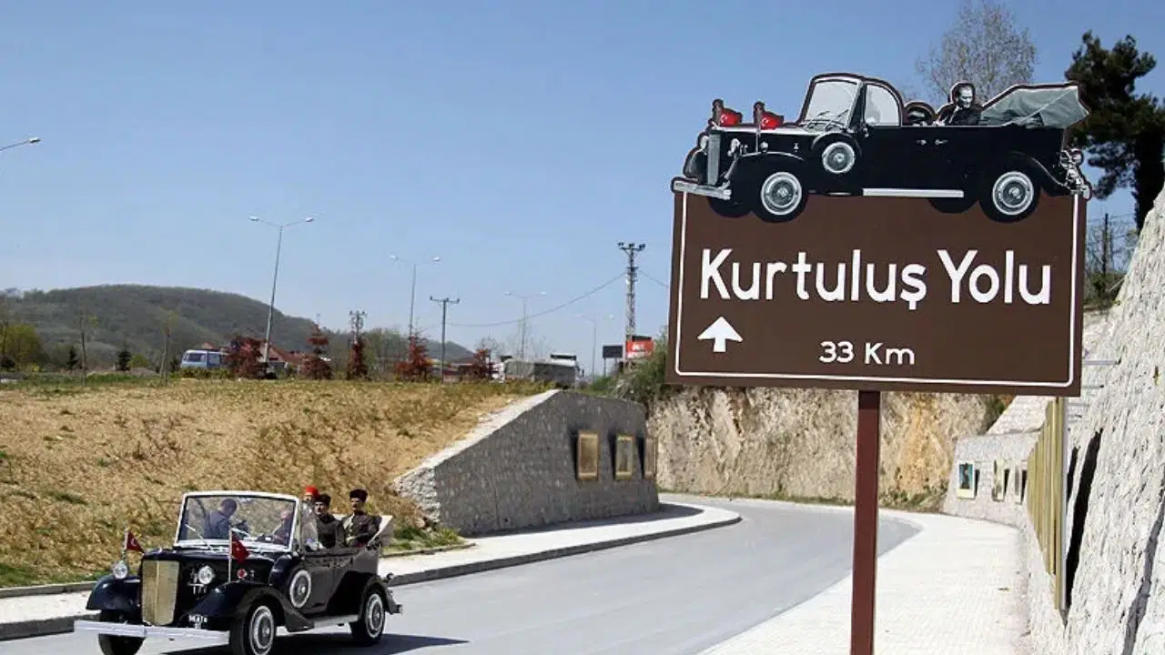 Samsun’da Kurtuluş Yolu için isim değişikliği önerisine Eğitim-İş’ten tepki: ‘Mücadeleyi lekeleme çalışması’