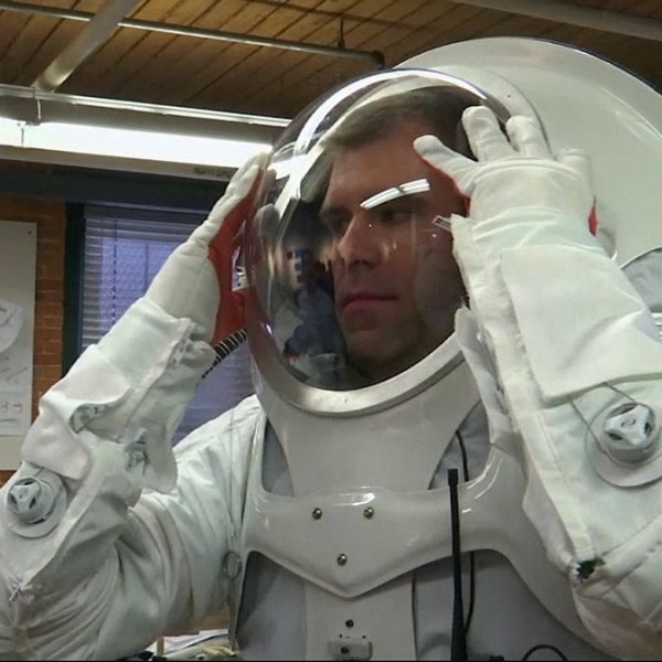 Mars misyonu için özel astronot kıyafeti