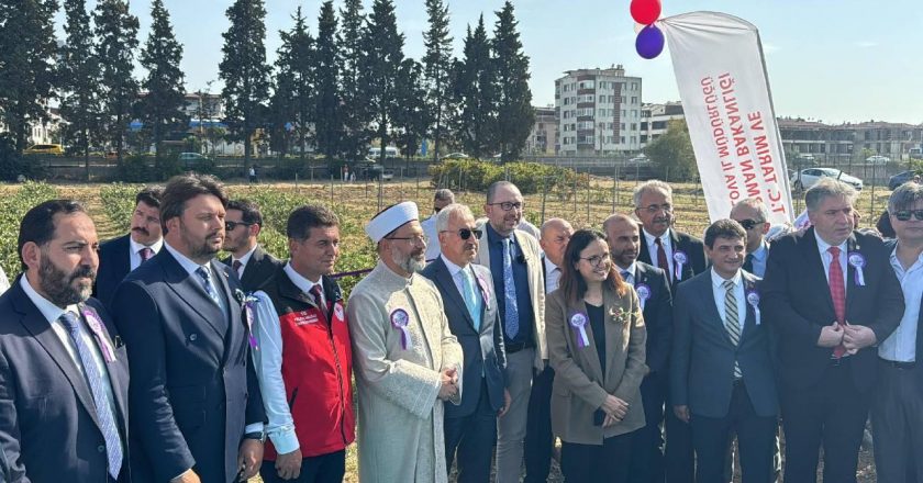 Yalova Aronya Festivali renkli görüntülerle başladı