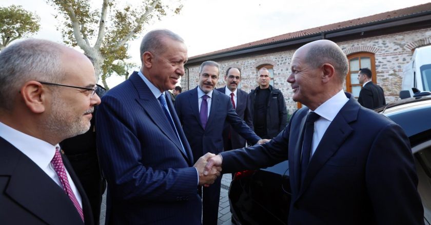 Almanya Başbakanı Scholz'un Türkçe mesajı