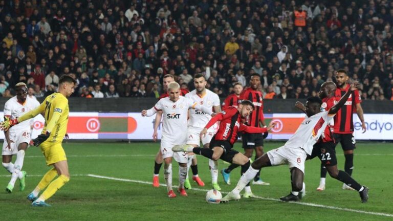 Son Dakika Spor Haberleri | Galatasaray’da sarı kart alan 4 oyuncu