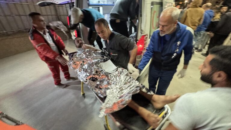 Katil İsrail’in Gazze’ye saldırılarında son 24 saatte 97 kişi hayatını kaybetti