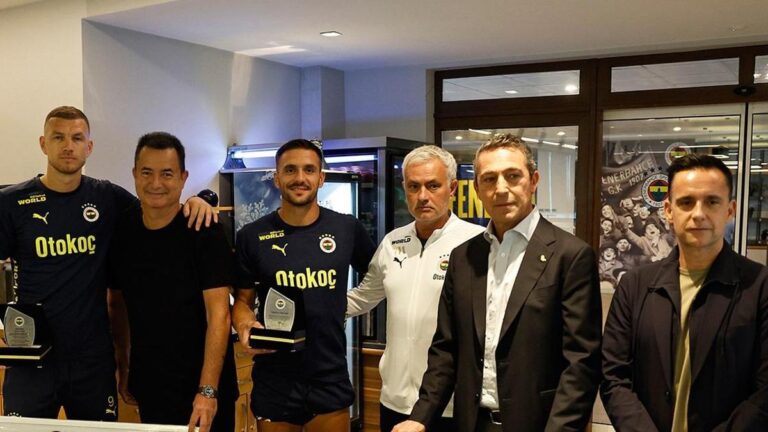 Son Dakika Spor Haberi | Ali Koç, Edin Dzeko ve Dusan Tadice plaket verdi
