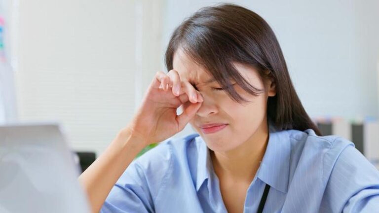 Göz Kuruluğu Belirtileri Nelerdir? Göz Kuruluğu Nasıl Anlaşılır? Tedavi Yöntemleri Nelerdir?