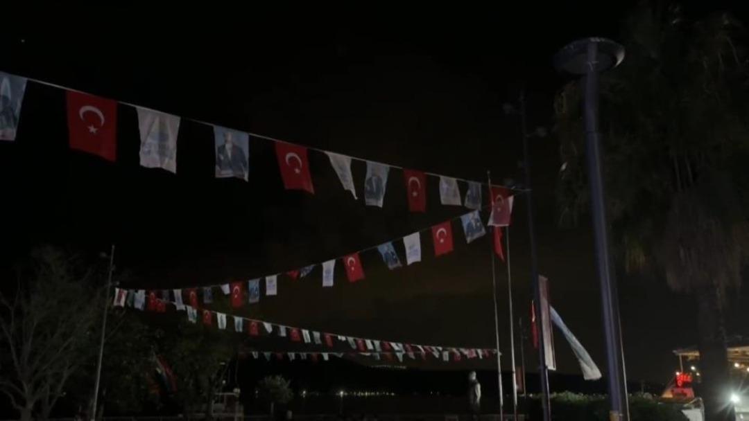 Saruyer belediyesi düzensiz bir kullanım yaptı: Cumhuriyiet Meydanı 3'te elektrik kesildi