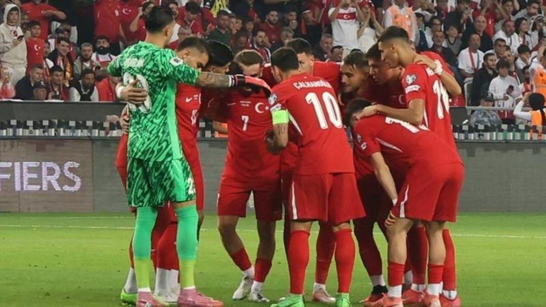 Milli takımların rakibi Bulgaristan! Montella kararını maçtan birkaç saat önce verdi... Bulgaristan-Türkiye ne zaman, saat kaçta, hangi kanalda yayınlanıyor? İşte Bulgaristan-Türkiye maçının ilk 11'i.