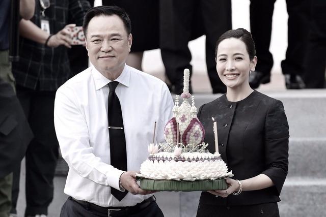 Tayland'da Yüzen Fener Festivali 2